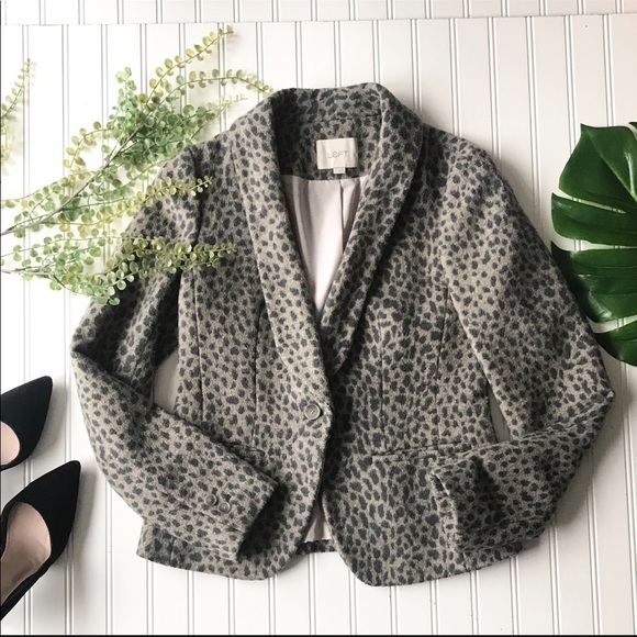 LOFT Jackets & Blazers - EUC Loft animal print Black and Tan thick blazer